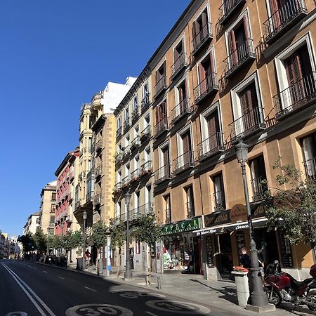 Dplace To Be - Exclusive Apartments In Historic Center Madrid Exterior foto