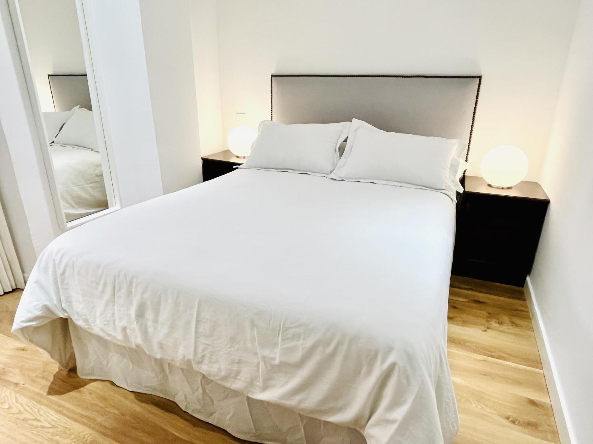 Dplace To Be - Exclusive Apartments In Historic Center Madrid Zimmer foto