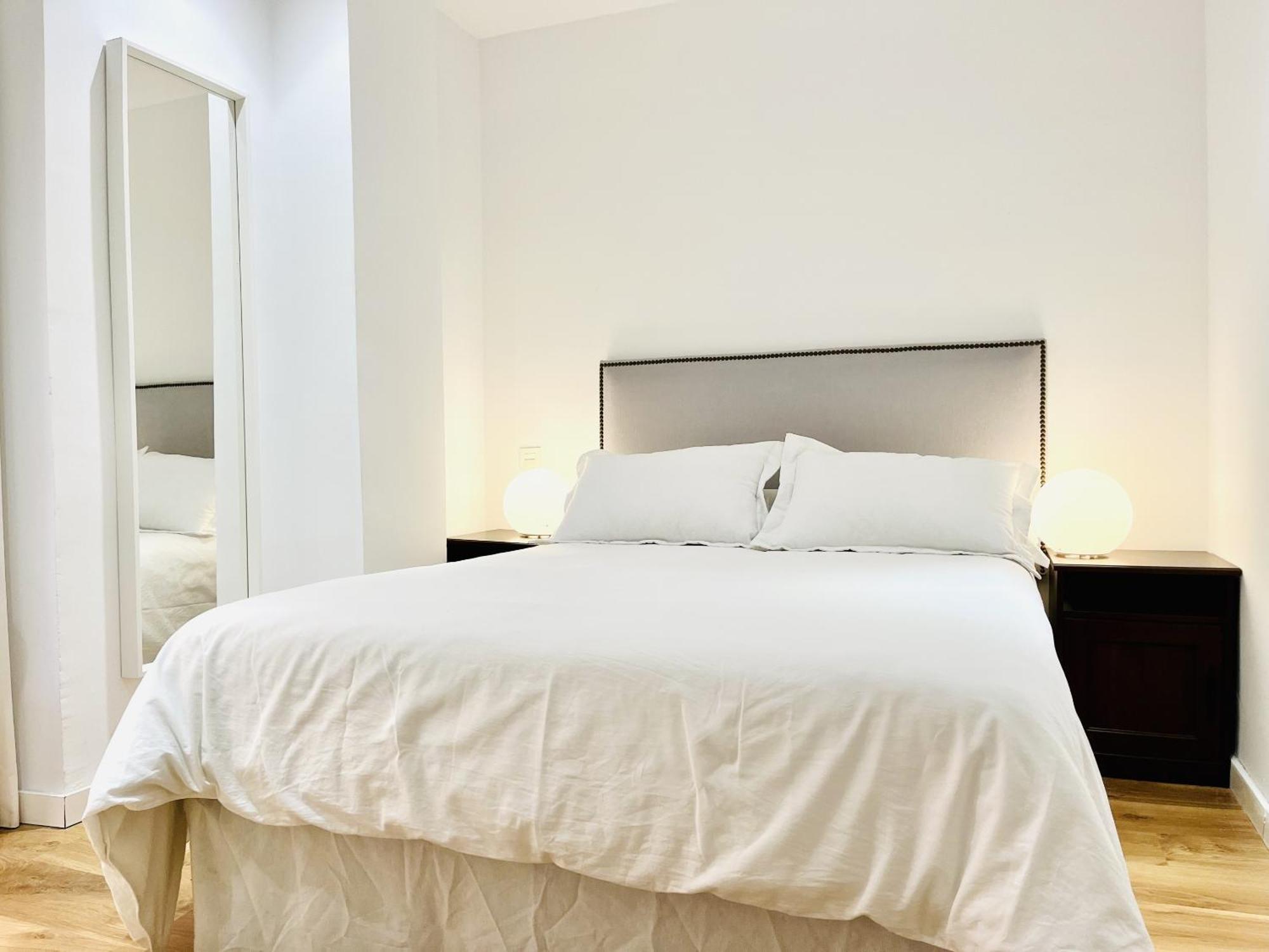 Dplace To Be - Exclusive Apartments In Historic Center Madrid Zimmer foto
