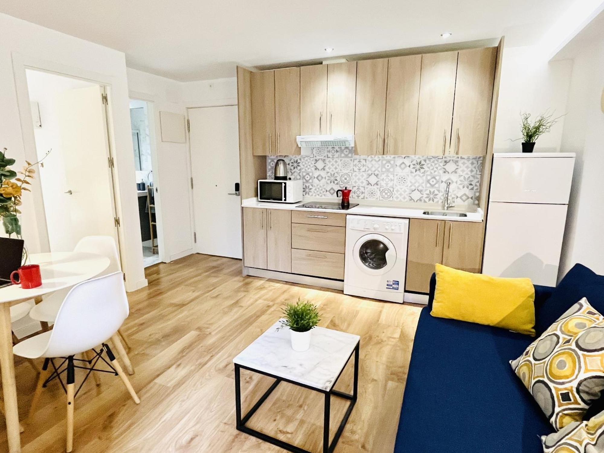 Dplace To Be - Exclusive Apartments In Historic Center Madrid Zimmer foto